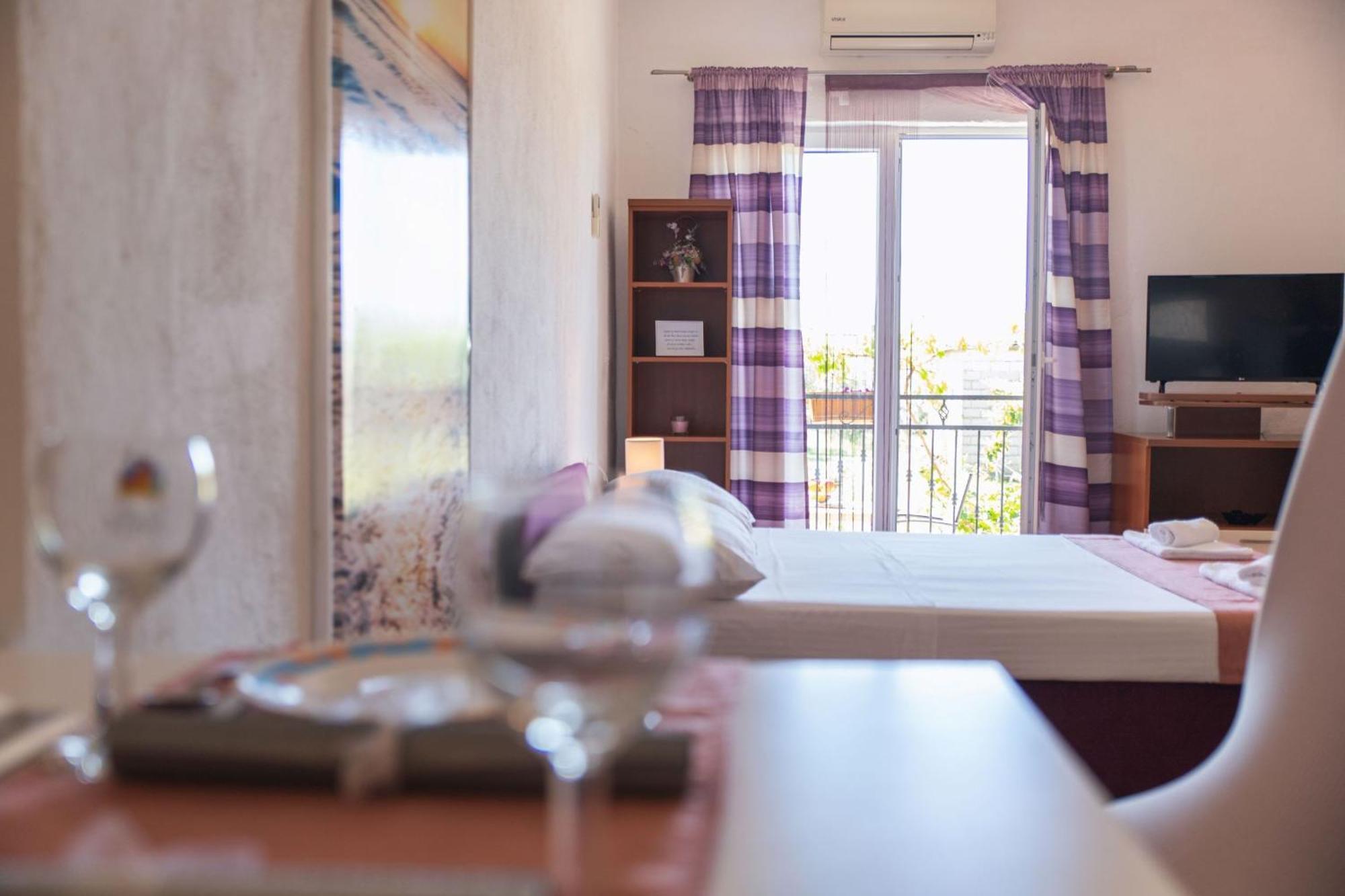 Apartment Livaja Kastel Novi Room photo